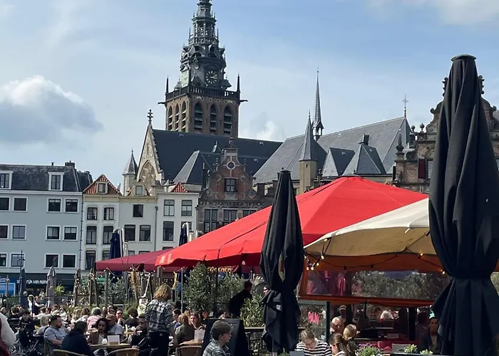 Stadsappartement Valkhof نايميخين