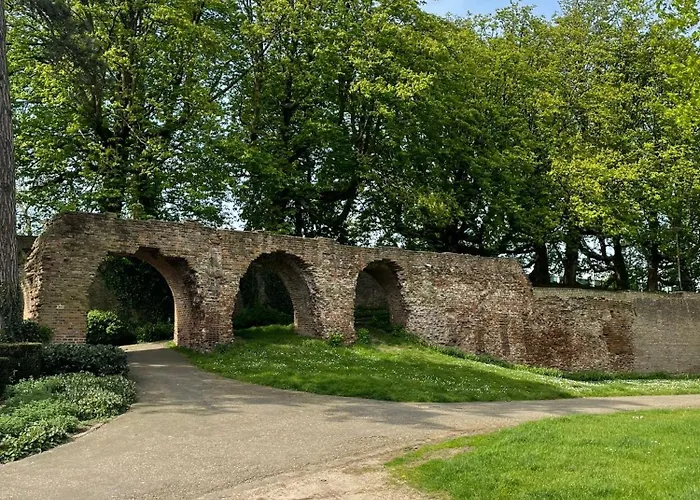 شقة Stadsappartement Valkhof