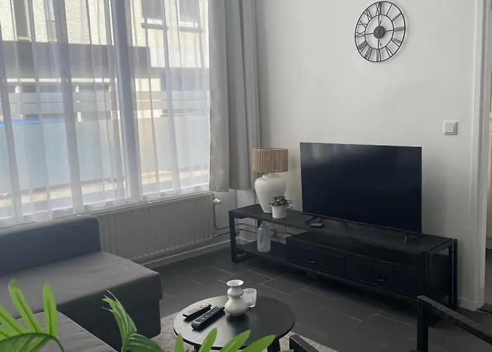 شقة Stadsappartement Valkhof *